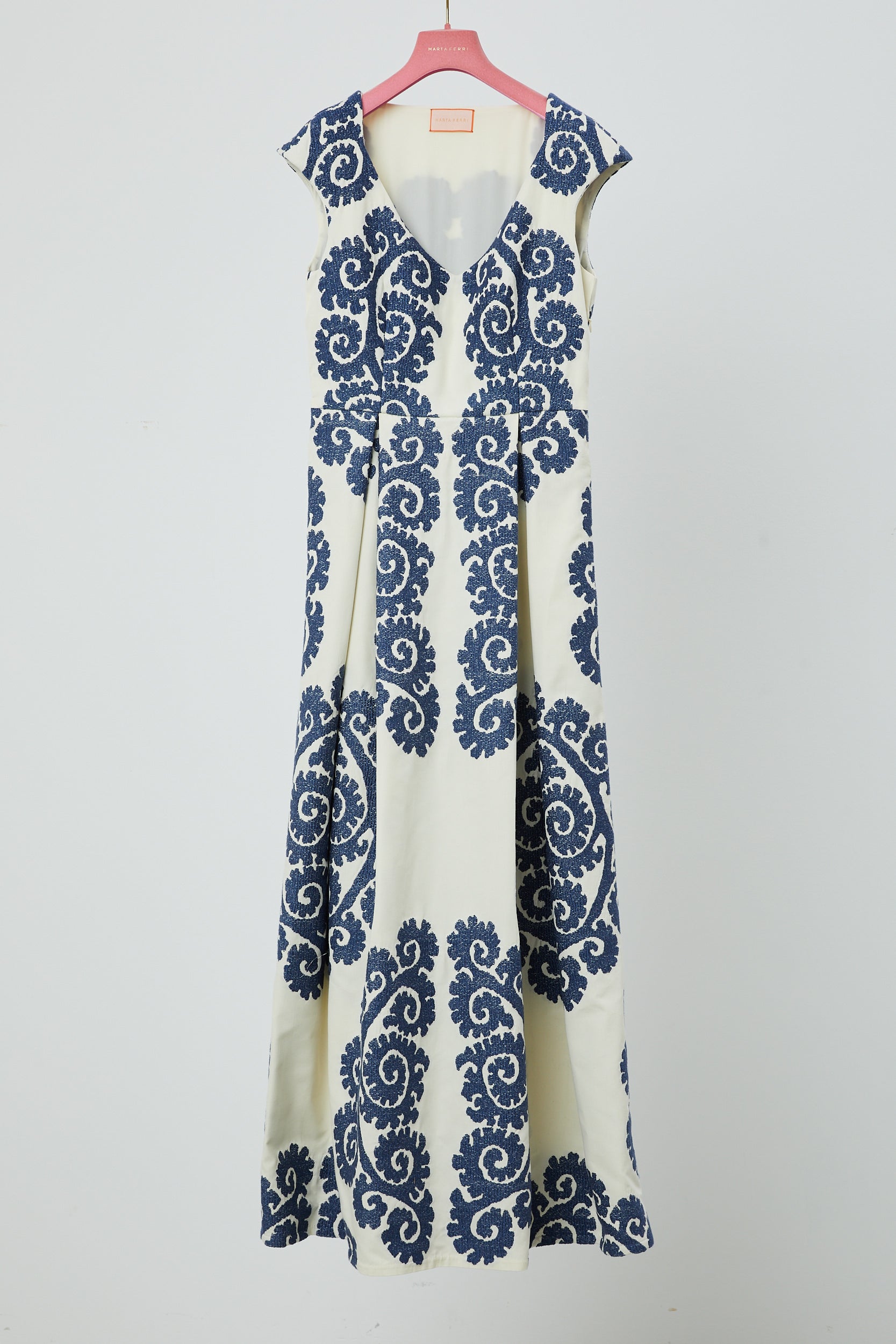 EMBROIDERED DRESS WHITE & BLUE